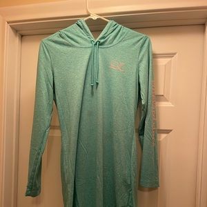 Vineyard Vines Performance Dress / Cover Up